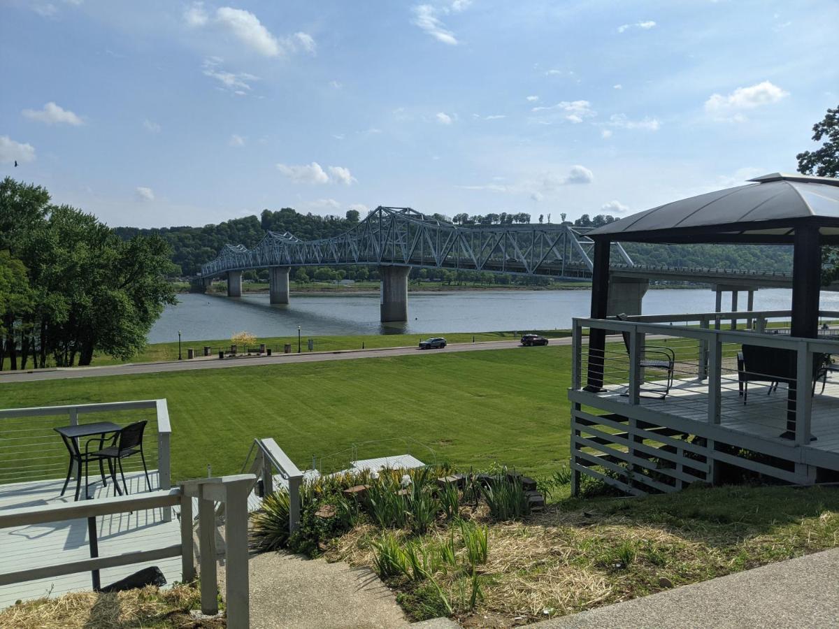 Riverboat Inn & Suites Madison Bagian luar foto