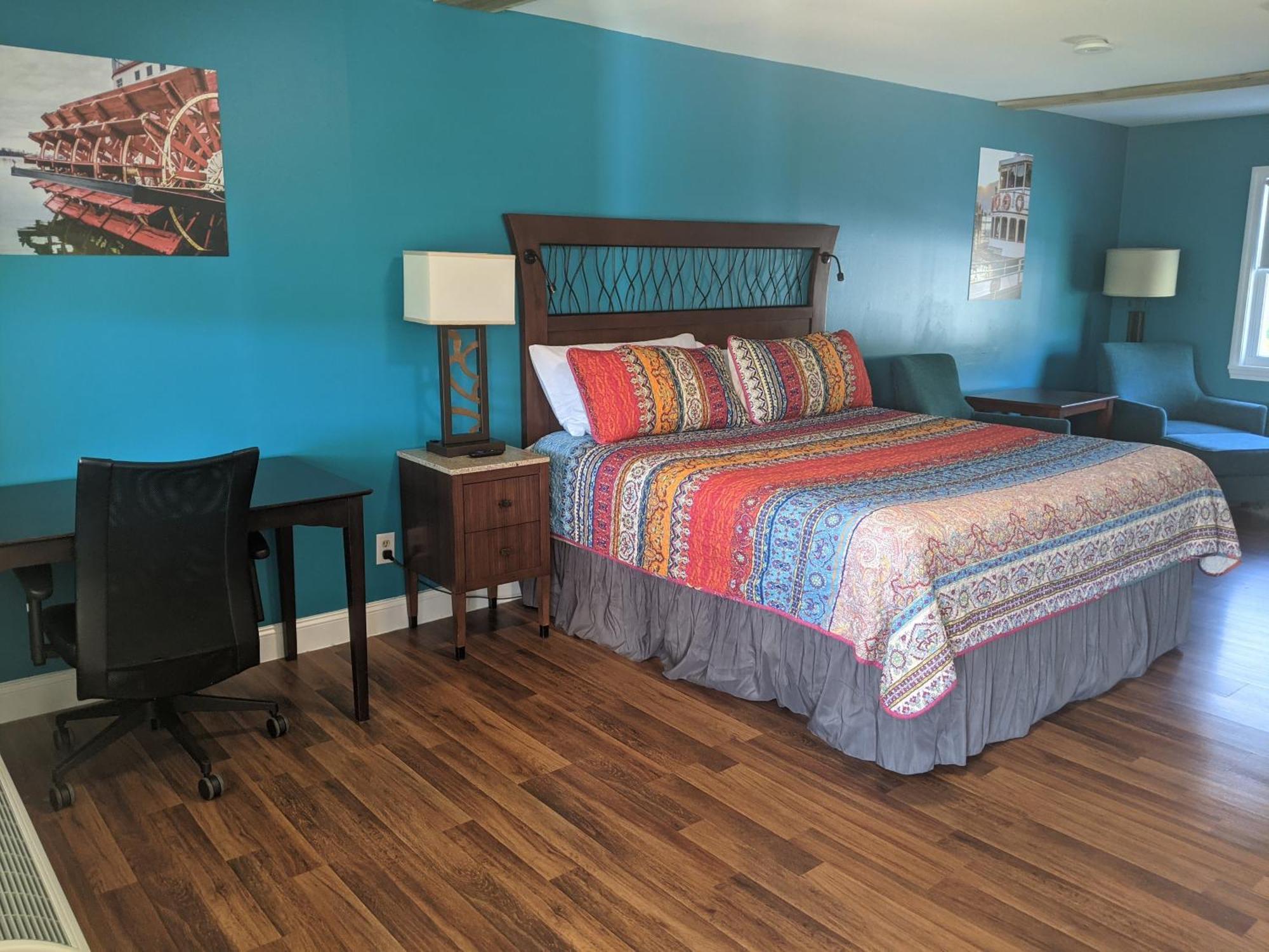 Riverboat Inn & Suites Madison Bagian luar foto