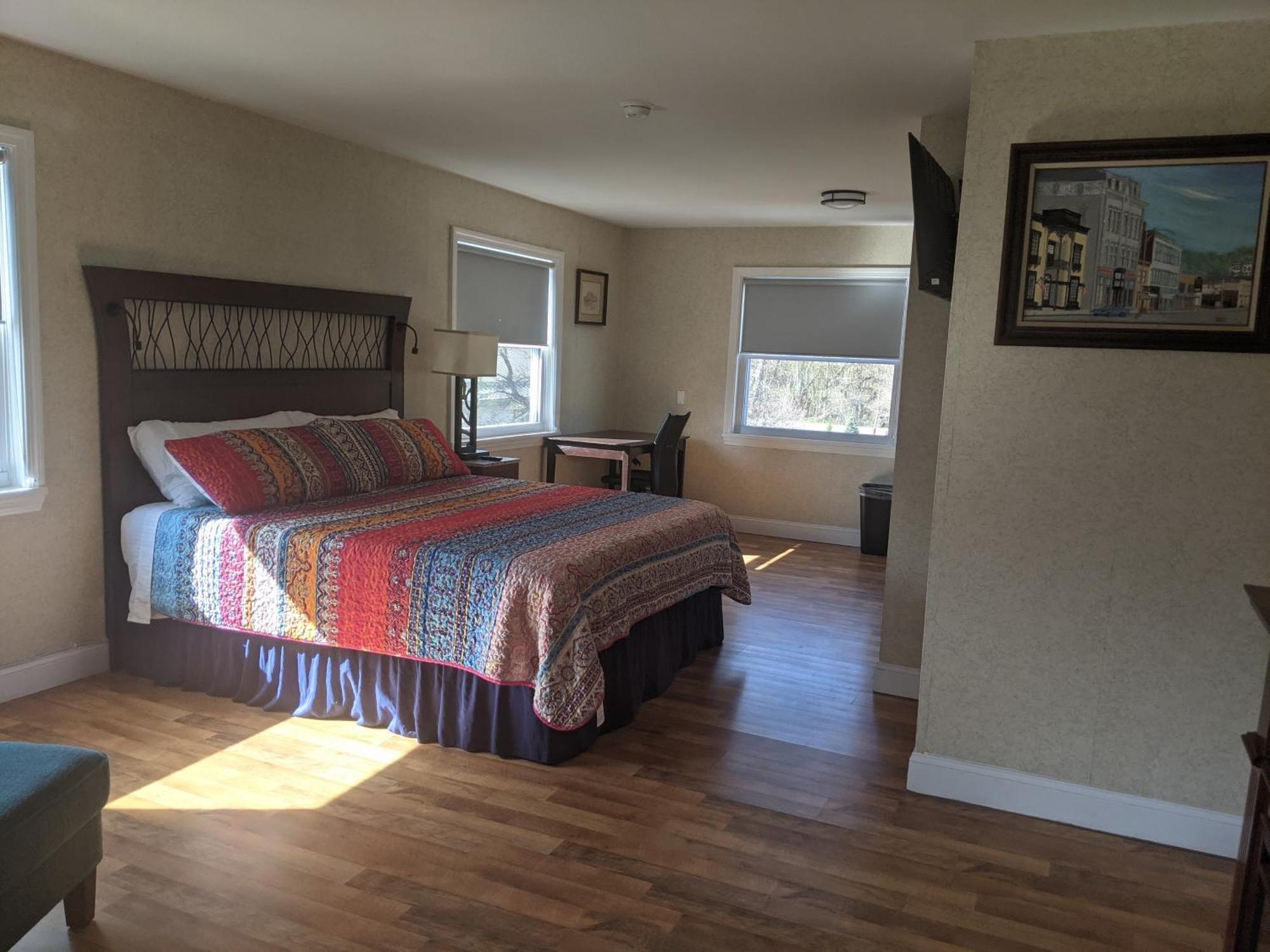 Riverboat Inn & Suites Madison Bagian luar foto